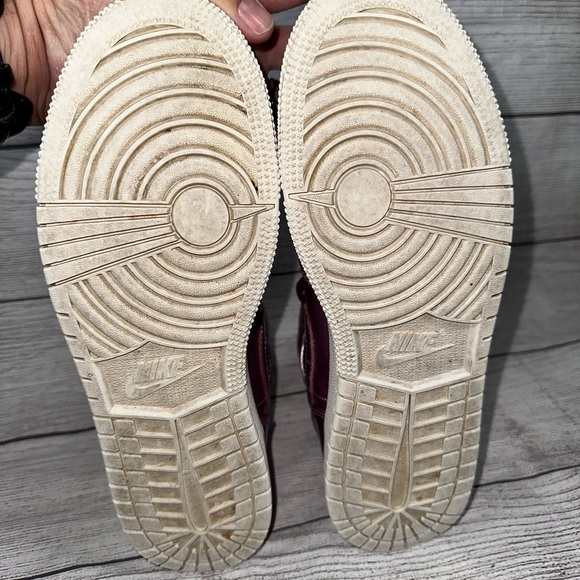 Jordan 1 Retro Women's 9.5 / 8 Y Metallic Pink Rose Very Clean - Picture 8 of 11